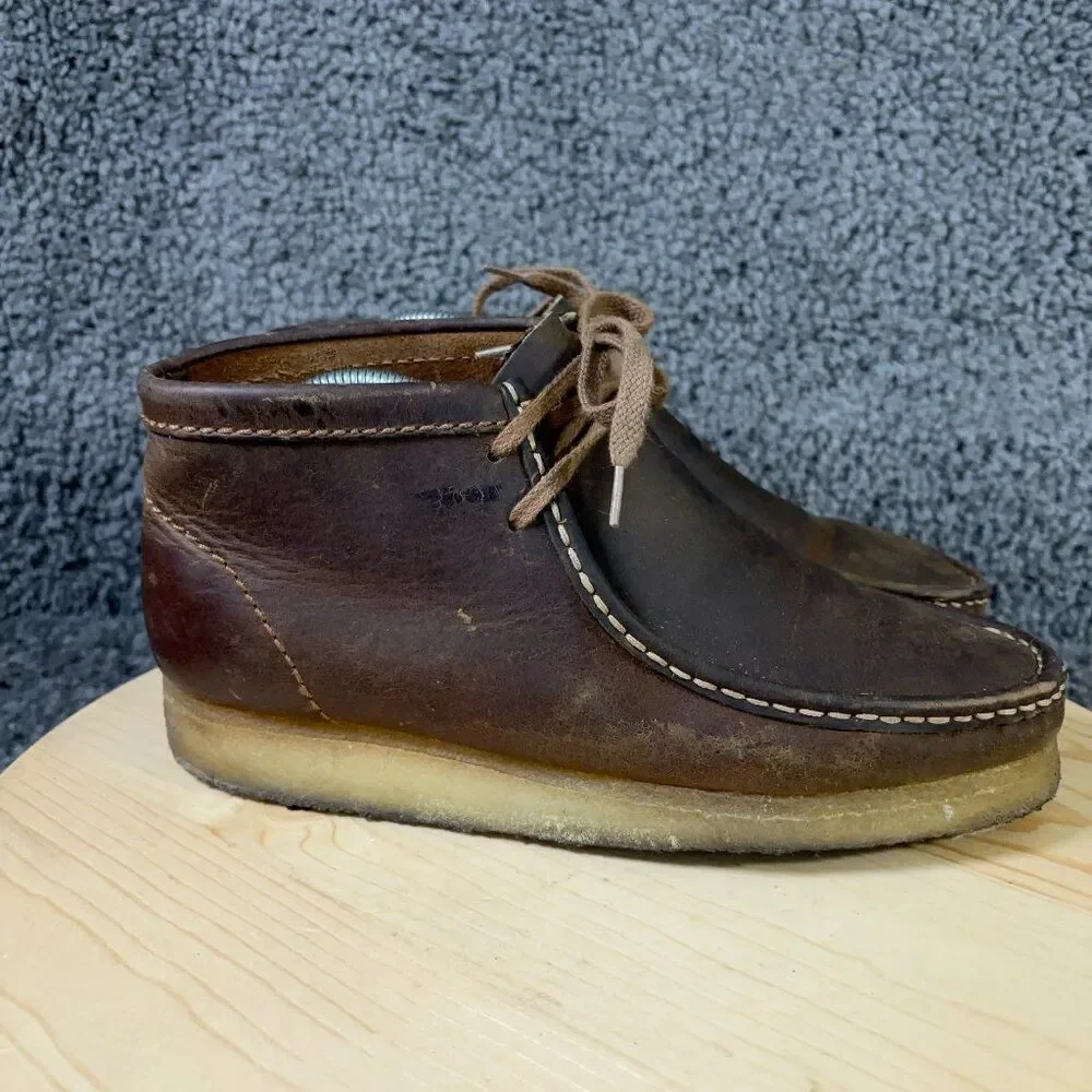 Clarks Originals Wallabee Chukka Boot Beeswax Leather Mens 8.5 Brown Crepe Sole